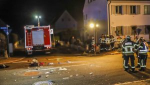 Unfall-Drama nach Martinsumzug: Vater (56) tot, Sohn (18) schwer verletzt
