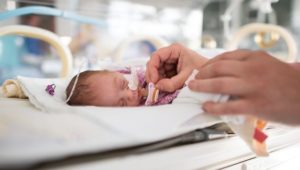 60.000 pro Jahr in Deutschland: Frühgeborene wachsen oft gesund heran