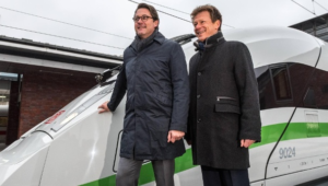 Bahn in der Kritik: Verkehrsminister Scheuer und Konzernchef Lutz beraten über Pünktlichkeit
