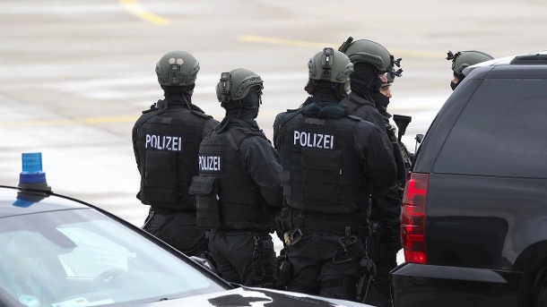 Einsatz in Schleswig-Holstein: Drei Iraker unter Terrorverdacht festgenommen