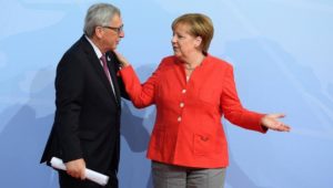 Angela Merkel verteidigt Jean-Claude Juncker nach Orban-Attacken