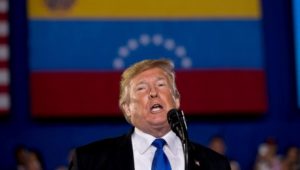 Venezuela: Donald Trump ruft Militär zu Abkehr von Maduro auf