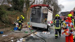 Unfall bei Karnevalsumzug in Oberhausen: Ein Schwerstverletzter