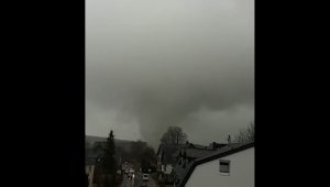 Wetter in Deutschland: Tornado-Wind fegt in der Eifel – Unglaubliches Video