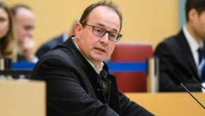 Markus Plenk: Bayerns Fraktionschef verlässt AfD und wechselt zur CSU