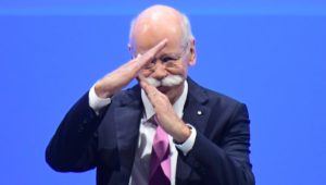 Daimler-Boss Zetsche übergibt das Steuer