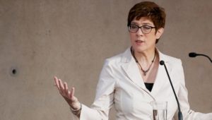 Gegenwind für Annegret Kramp-Karrenbauer: Streit um CDU-Spitzenpersonalie