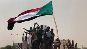 Neue Übergangsregierung im Sudan: Militär und Opposition einigen sich